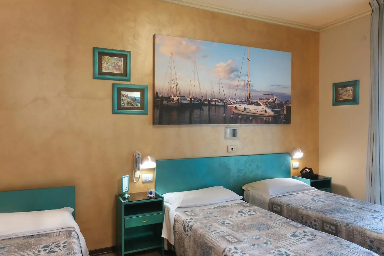 Hotel Marselli Rimini 3*,